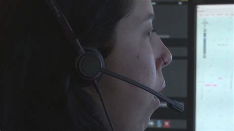 Lawmakers introduce bill to classify 9-1-1 operators as first responders